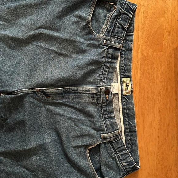 LL Bean men’s size 44x30 blue jeans comfort waist and 100% cotton - Picture 3 of 8